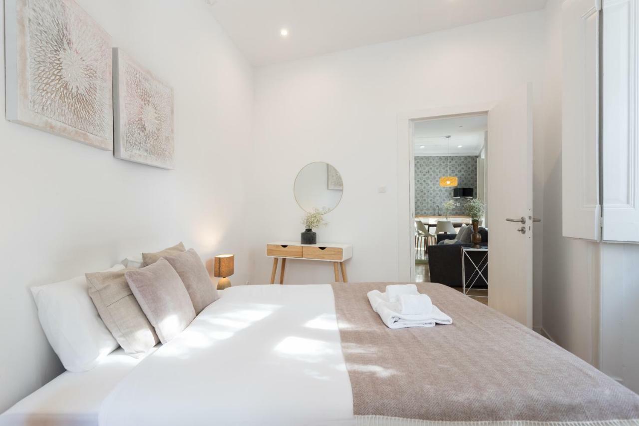 Alfama Tale Four-Bedroom Apartment W/ River View - By Lu Holidays Lissabon Exterior foto