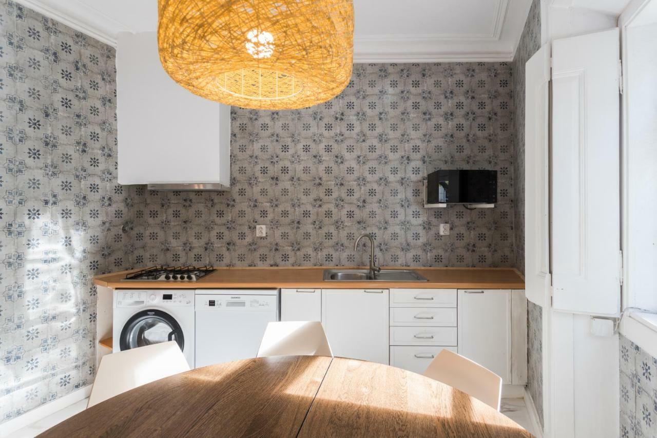 Alfama Tale Four-Bedroom Apartment W/ River View - By Lu Holidays Lissabon Exterior foto